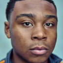 Kaireece Denton als Everett "EJ"