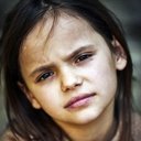 June Benard als Marinette Pichon as a child