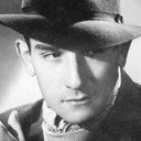 Lucien Gallas als Jérôme, smuggler