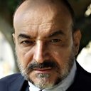 Ahmed Sadiq als طبيب القلب