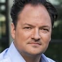 Jeroen Woe als Himself