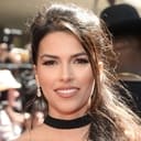Sofia Pernas als Mira Antonova