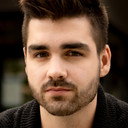 Riley Banzer als Billy