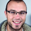 Simonyi Balázs als Alex (voice)