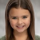 Mila Jones als Little Kid