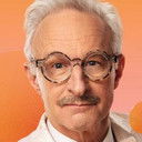 Warre Borgmans als Dr. de Vlieger