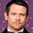 Jack O'Connell als Sir Jimmy Crystal