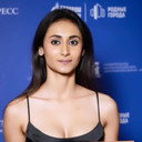 Tanaya Khan Jha als Priyanka