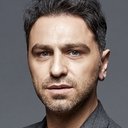 Serdar Orçin als Selim