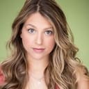 Danielle Powell als Restaurant Patron