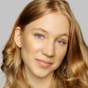 Maja Kalbarczyk als Guard