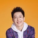 Guan Ze Yuan als (thin commentator)