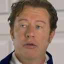 George Schewnzer als Doug's Dad