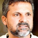Moin Khan als Himself