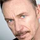 Ben Daniels als General Merrick