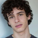 Jaime Schneider als Tom