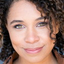 Taylor Bennett als Hazel
