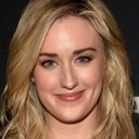 Ashley Johnson als Eva