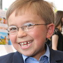 Owen Pearce als Rocky Plumm