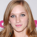 Amanda Bauer als Claudia