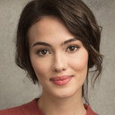 Gülper Özdemir als Hazan