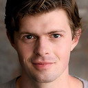 Ethan Haslam als Jason