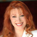 Lenore Andriel als Professional Woman