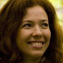 Lúcia Romano als Laura