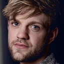 Denholm Spurr als Bobby