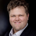 Bo Mitchell als Steven Hall