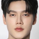 ณัฐสกรรจ์ ไชยโรจน์ als Cha