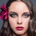 Melissa Di Cianni als Alice