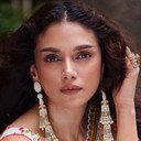 अदिति राव हैदरी als Sheena