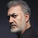 Tamer Karadağlı als Mustafa