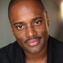 Charles Malik Whitfield als Dante