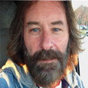 Don Dingas als The Traveler