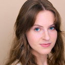 Allison Carmody als Luisa/Lisa