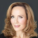 Laura Soltis als Nancy