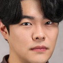 Park Jong-Hun als Yeong Hoon