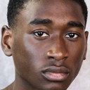 Tienne Simon als Brad