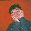 Jeremy Zucker als himself