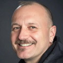 Bora Ebeoğlu als Bar Solisti