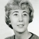 Joan Benham als Miss Welsh