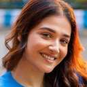 Roshni Bhattacharyya als Aisha
