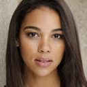 Alexandra Shipp als Sasha Arias