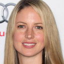 Gemma Clarke als Sally Fleming