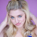 Geri Courtney-Austein als 