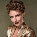 Frances Gifford als Maude Bancroft