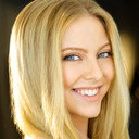 Fair Micaela Griffin als Moon