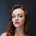 Lucy Gartner als Caro